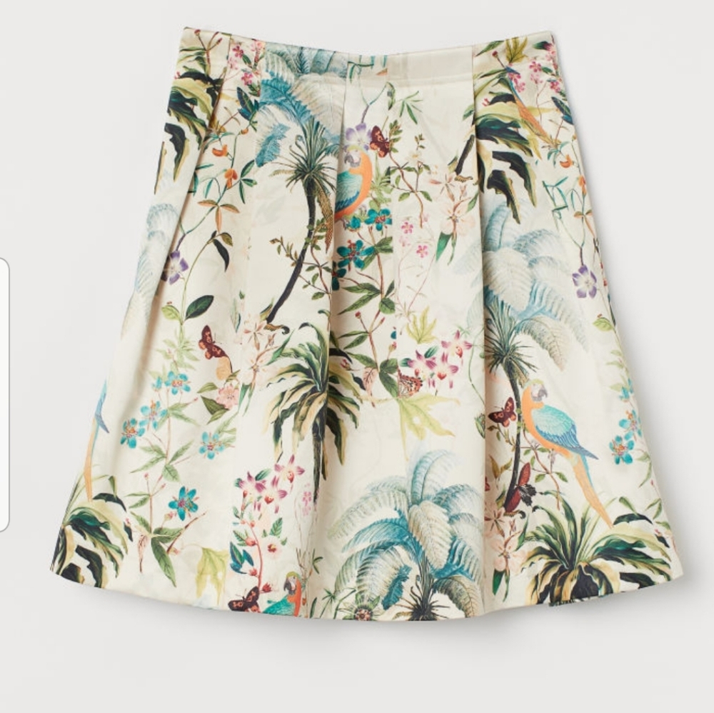 **SALE**H&M patterned circle skirt